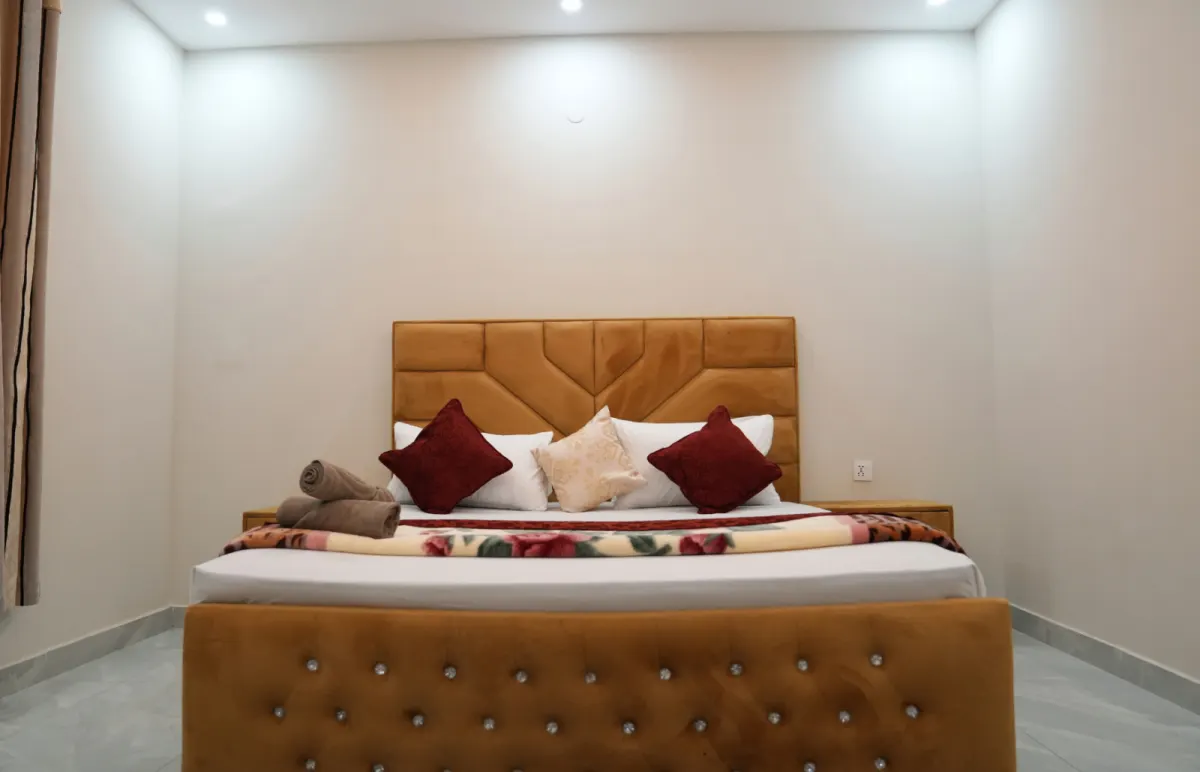 Live Like a Local in Cozy Comfort
