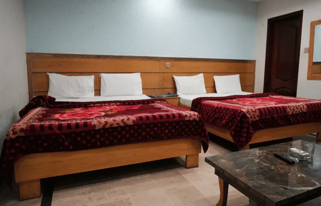 Room for Four, Comfort for All