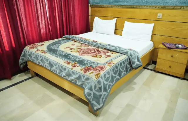 Family Room Double & Single Beds