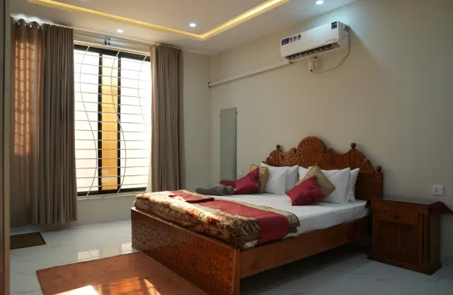 Single Room, Infinite Comfort